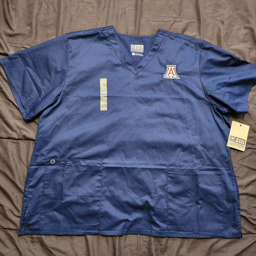 Unisex 3XL University of Arizona scrub top